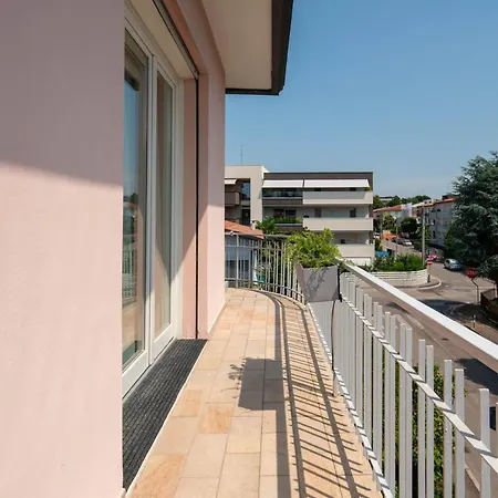 Officine Cavour - La Quercia Apartman *